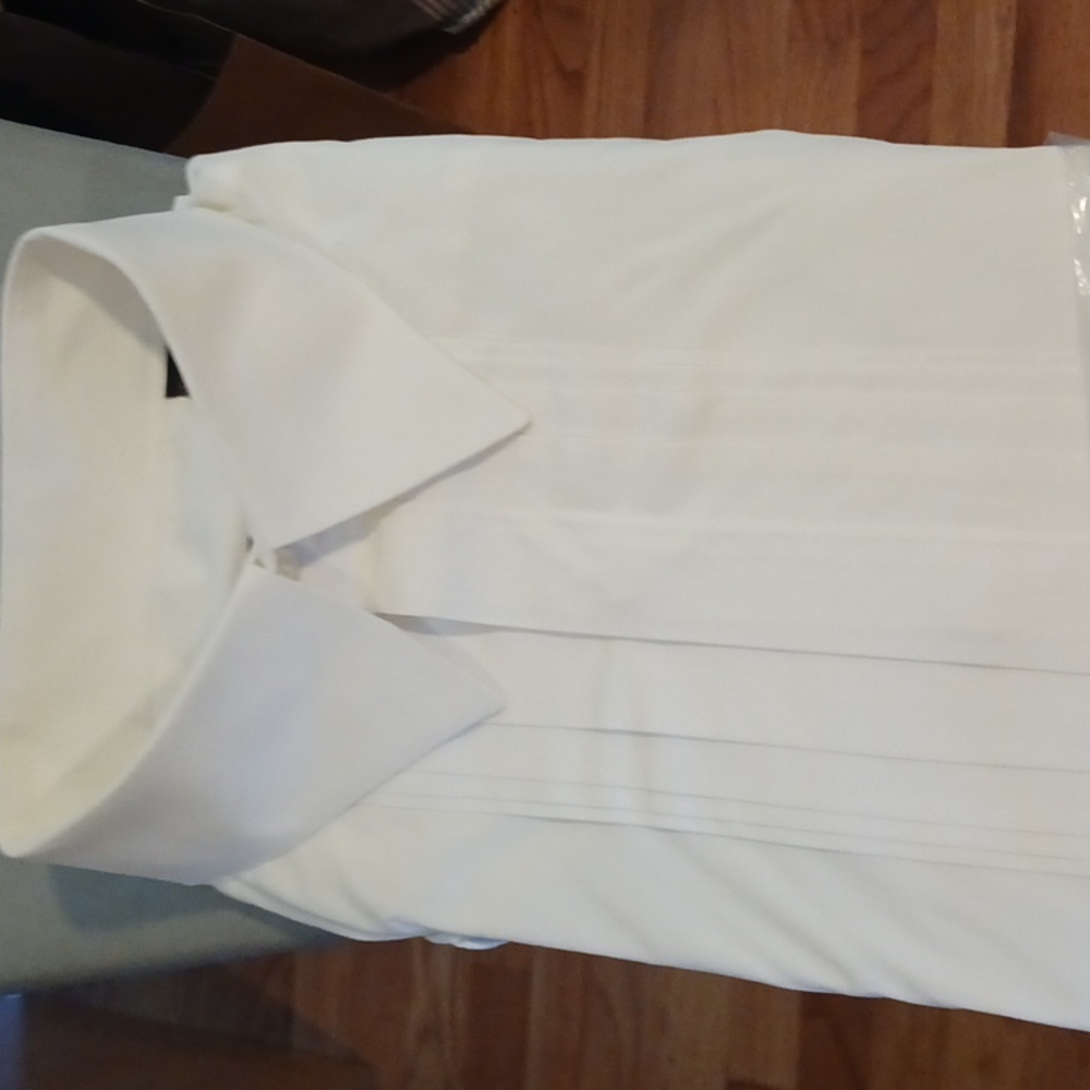BCBG White Formal/Tuxedo LS Dress Shirt Size 17 34/35